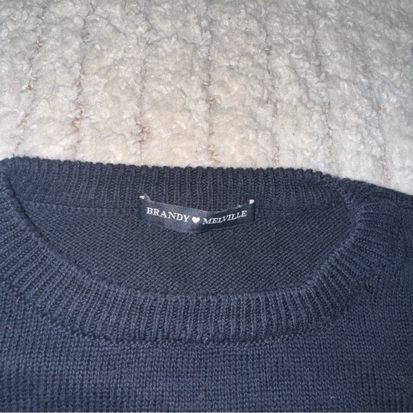 Brandy Melville | OSFA Navy and White Striped Sweater - Picture 3 of 4